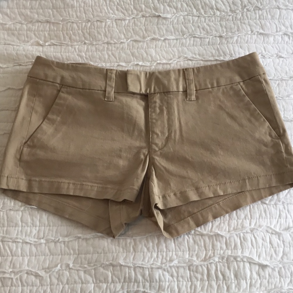 American Eagle khaki shorts